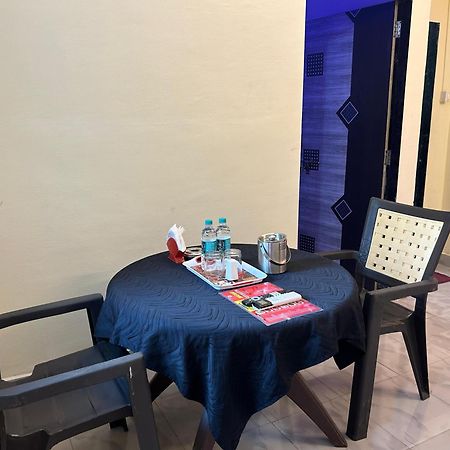 Hotel Jampore Inn Daman Ngoại thất bức ảnh